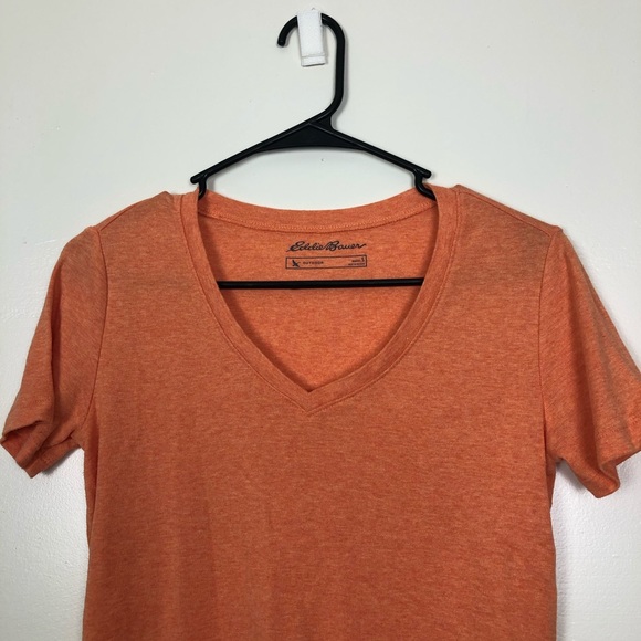 ✨Eddie Bauer Short Sleeve Top✨ - Picture 2 of 5